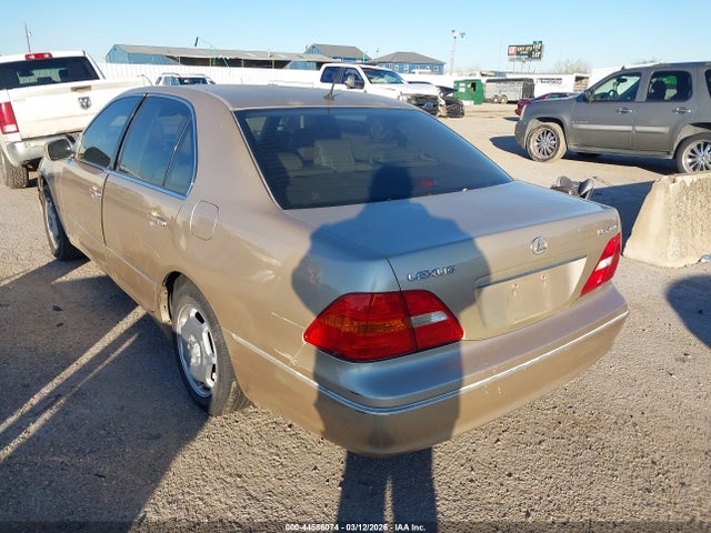 2002 LEXUS LS 430 JTHBN30F920067360 Photo 2