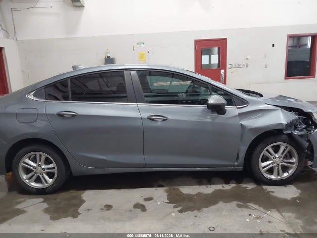 1G1BE5SM7J7158943 Chevrolet Cruze Lt Auto