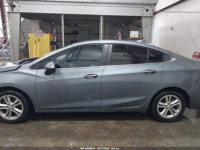 1G1BE5SM7J7158943 Chevrolet Cruze Lt Auto