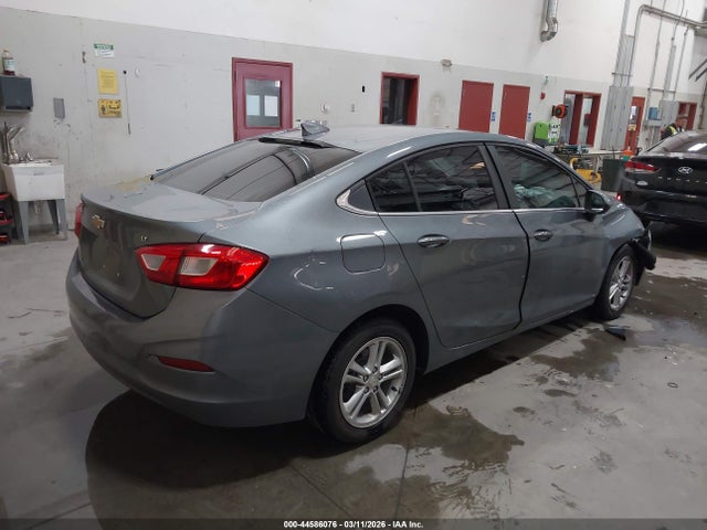 1G1BE5SM7J7158943 Chevrolet Cruze Lt Auto