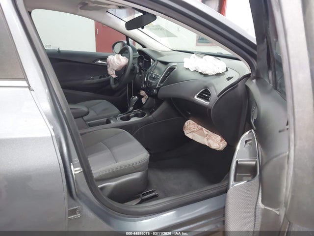 1G1BE5SM7J7158943 Chevrolet Cruze Lt Auto