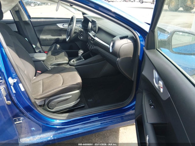 Продажа на аукционе авто 2024 Kia Forte Lxs, vin: 3KPF24AD8RE803995, номер лота: 44586091
