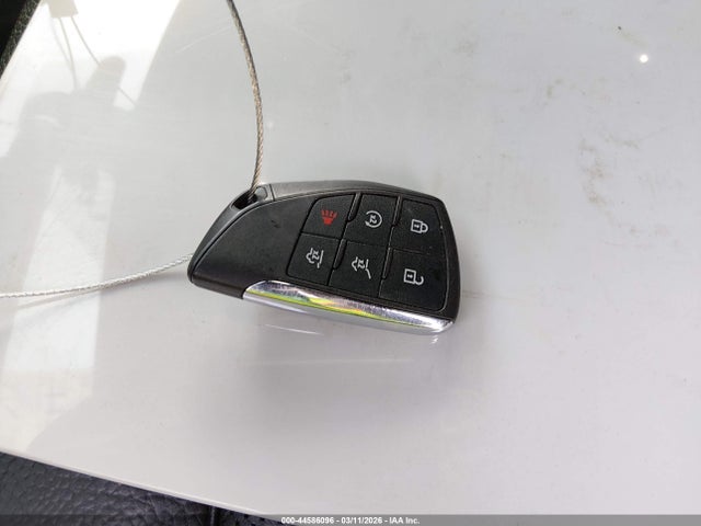 44586096 :رقم المزاد ، 1GKS2DKL9MR153418 vin ، 2021 Gmc Yukon 4wd Denali مزاد بيع