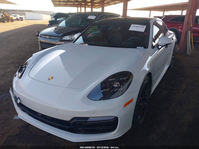 44586120 :رقم المزاد ، WP0AA2A76KL100677 vin ، 2019 Porsche Panamera 4 مزاد بيع
