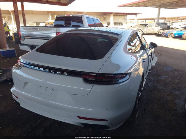 44586120 :رقم المزاد ، WP0AA2A76KL100677 vin ، 2019 Porsche Panamera 4 مزاد بيع