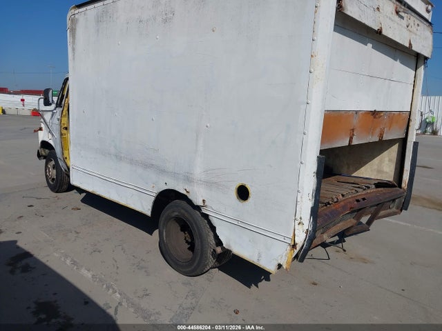 1982 Gmc Cutaway Van G3500 მანქანა იყიდება აუქციონზე, vin: 2GDHG31M2C4500374, აუქციონის ნომერი: 44586204