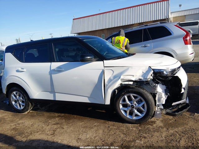 2025 Kia Soul S მანქანა იყიდება აუქციონზე, vin: KNDJ23AU7S7265560, აუქციონის ნომერი: 44586281