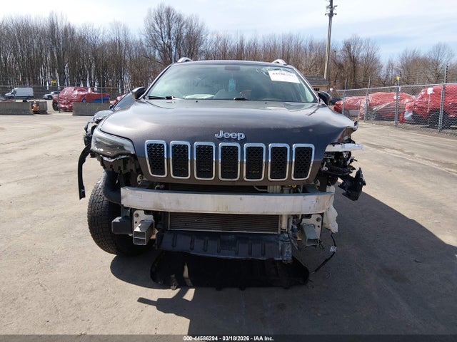 44586294 :رقم المزاد ، 1C4PJMLX2KD239153 vin ، 2019 Jeep Cherokee Latitude Plus 4x4 مزاد بيع