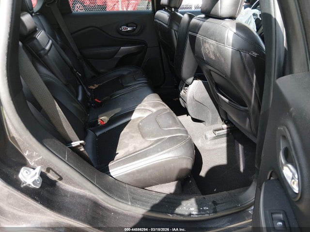 44586294 :رقم المزاد ، 1C4PJMLX2KD239153 vin ، 2019 Jeep Cherokee Latitude Plus 4x4 مزاد بيع