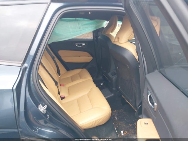 2024 VOLVO XC60 RECHARGE PLUG-IN HYBRID YV4H60DM2R1866463 Photo 7