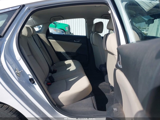 Honda Civic Lx 2019 2HGFC2F60KH606343 Image 8