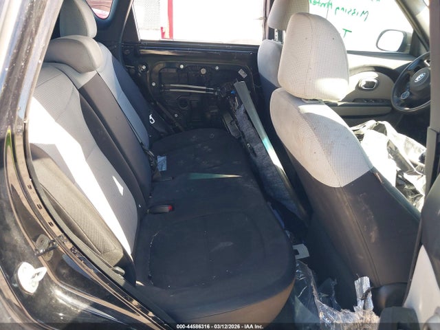 2017 Kia Soul მანქანა იყიდება აუქციონზე, vin: KNDJN2A27H7437661, აუქციონის ნომერი: 44586316