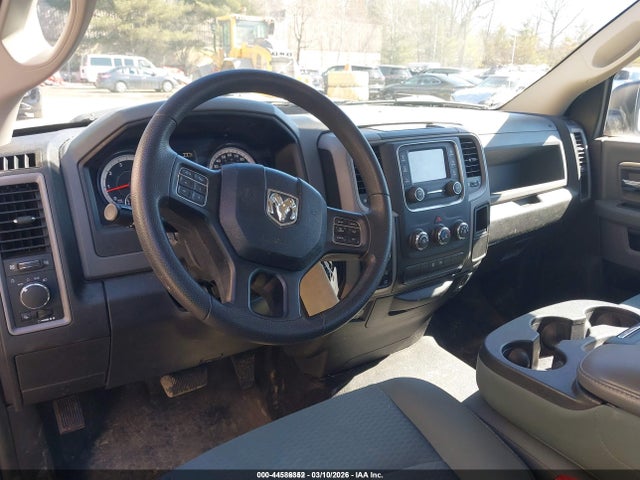 2017 Ram 1500 Tradesman Regular Cab 4x4 8' Box მანქანა იყიდება აუქციონზე, vin: 3C6JR7DT2HG585217, აუქციონის ნომერი: 44586352