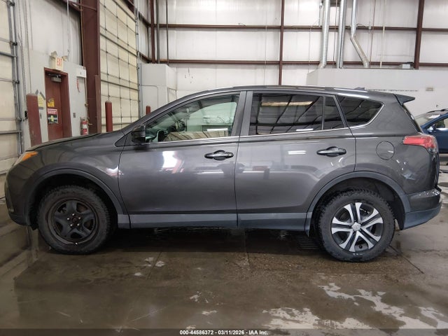 2T3BFREV2HW626771 Toyota RAV4 LE