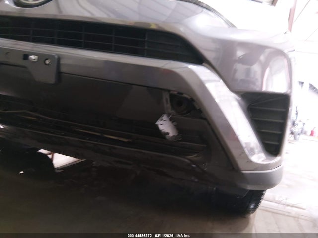 2T3BFREV2HW626771 Toyota RAV4 LE