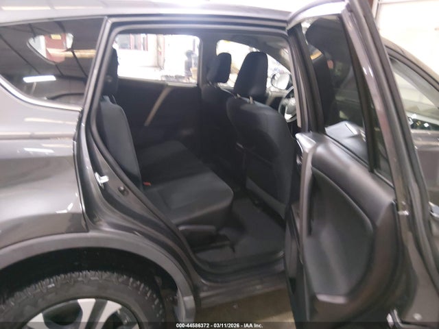 2T3BFREV2HW626771 Toyota RAV4 LE