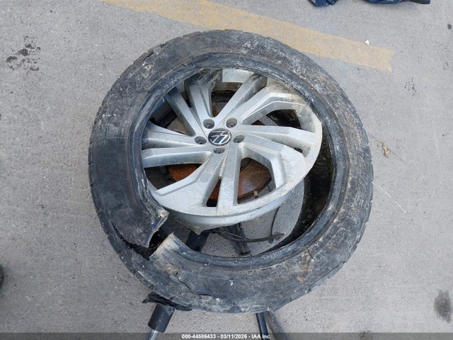 2021 Volkswagen Atlas 2.0t Se W/technology მანქანა იყიდება აუქციონზე, vin: 1V2WP2CA6MC575289, აუქციონის ნომერი: 44586433