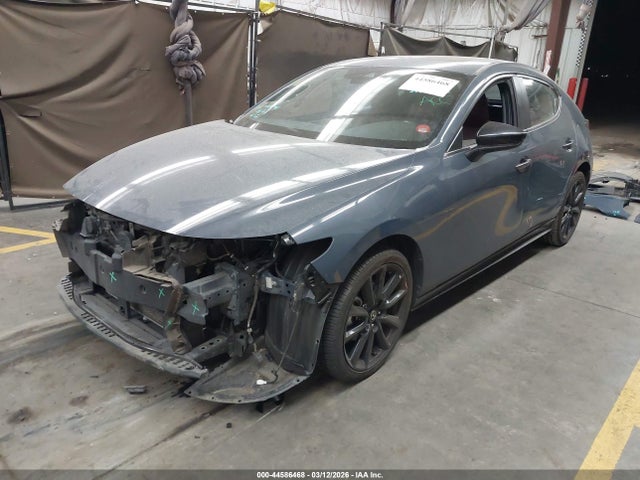 JM1BPALLXN1515556 Mazda Mazda3 Carbon Edition