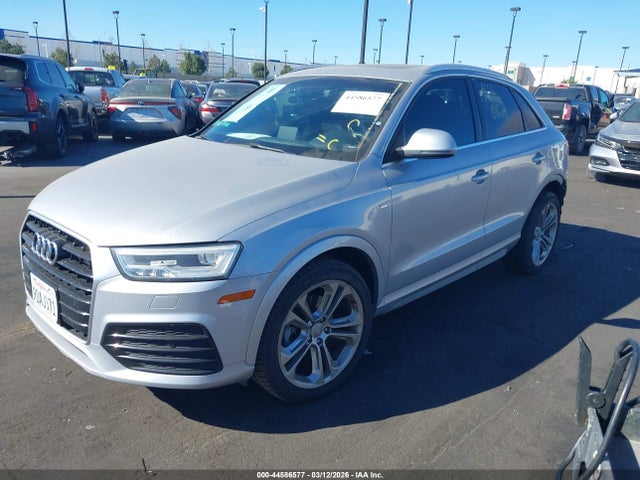 WA1GCCFS5HR009052 Audi Q3 2.0t Premium