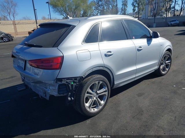 WA1GCCFS5HR009052 Audi Q3 2.0t Premium