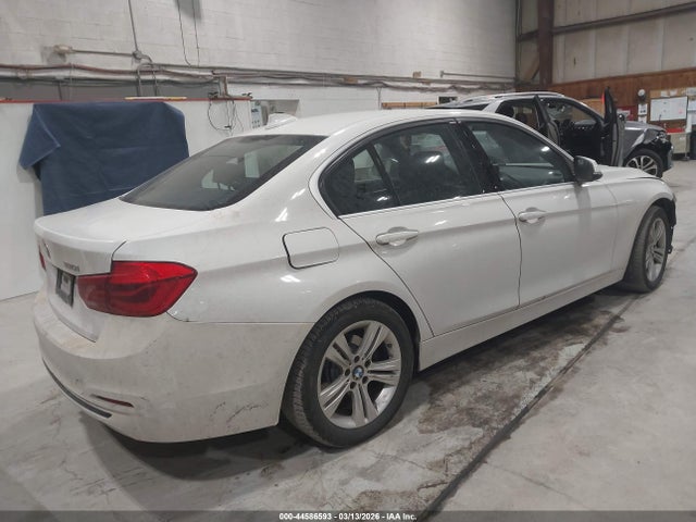 44586593 :رقم المزاد ، WBA8D9G55JNU66845 vin ، 2018 Bmw 330i Xdrive مزاد بيع