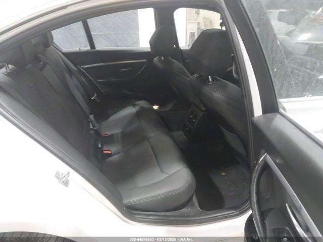 44586593 :رقم المزاد ، WBA8D9G55JNU66845 vin ، 2018 Bmw 330i Xdrive مزاد بيع