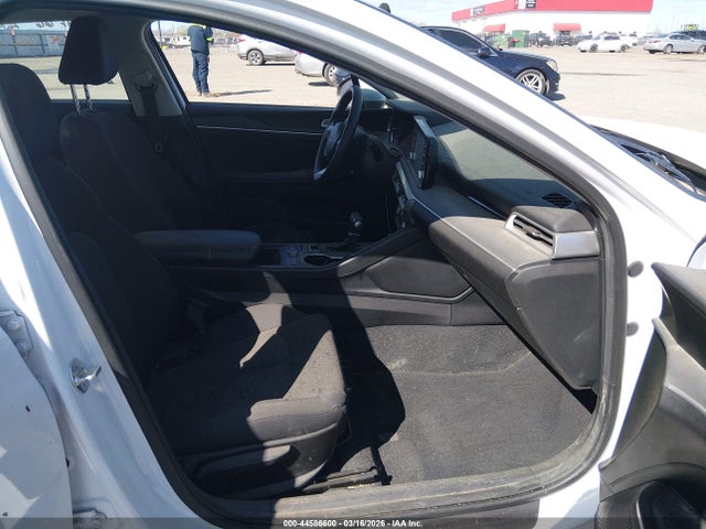 2023 KIA K5 5XXG14J25PG205566 Photo 4