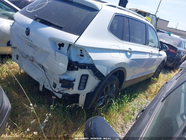 2023 VOLKSWAGEN TIGUAN 3VVNB7AX9PM112874 Photo 3
