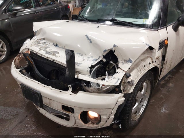 2008 MINI COOPER WMWMF33568TT62866 Photo 5