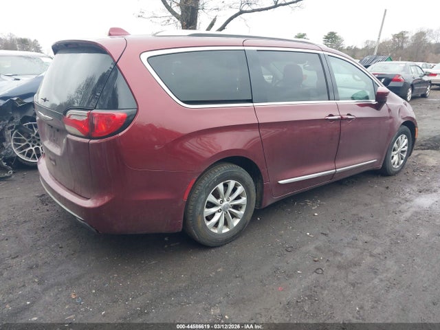 Продаж на аукціоні авто 2018 Chrysler Pacifica Touring L, vin: 2C4RC1BG2JR274273, номер лоту: 44586619