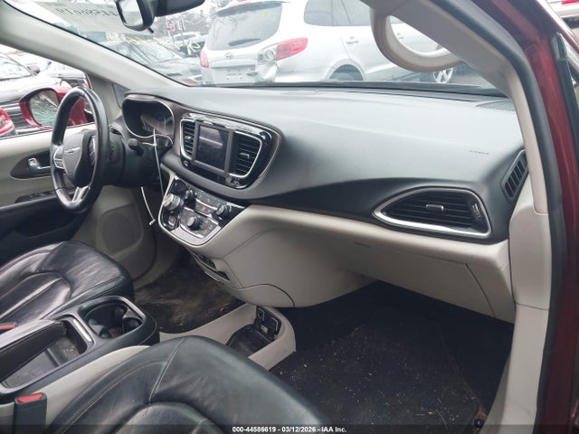 Продаж на аукціоні авто 2018 Chrysler Pacifica Touring L, vin: 2C4RC1BG2JR274273, номер лоту: 44586619