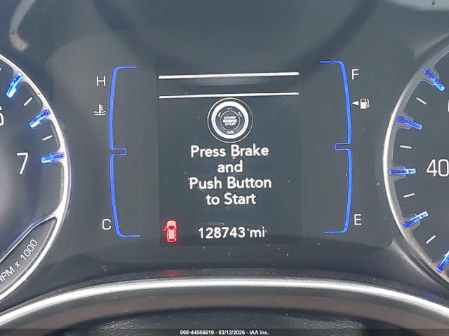 Продаж на аукціоні авто 2018 Chrysler Pacifica Touring L, vin: 2C4RC1BG2JR274273, номер лоту: 44586619