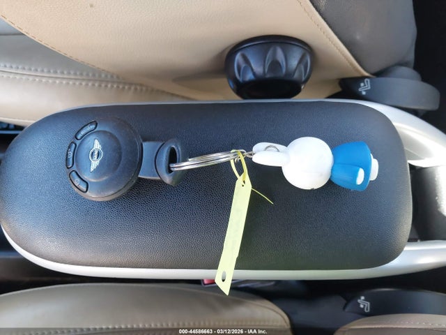 2010 MINI COOPER S WMWMF7C55ATW89076 Photo 10