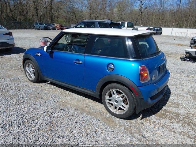 2010 MINI COOPER S WMWMF7C55ATW89076 Photo 2