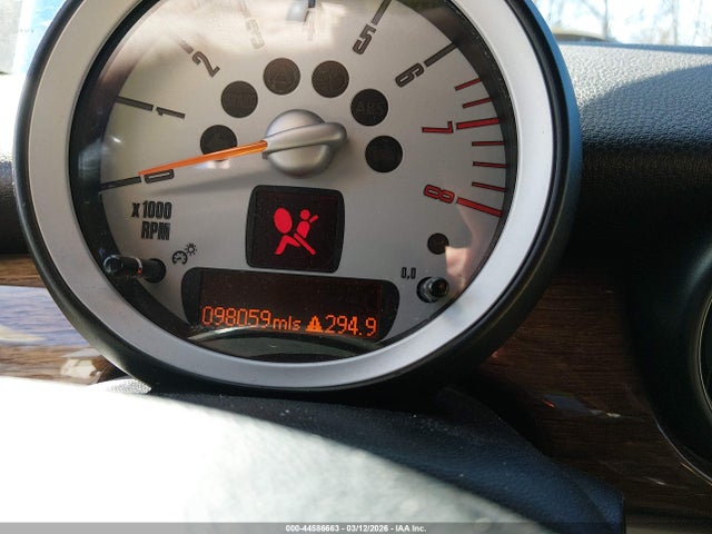 2010 MINI COOPER S WMWMF7C55ATW89076 Photo 6