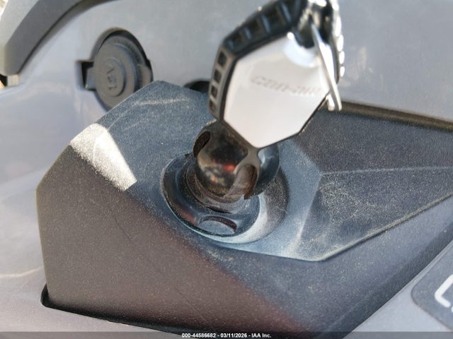 2024 CAN-AM OUTLANDER 3JBLGAU49RJ000492 Photo 10