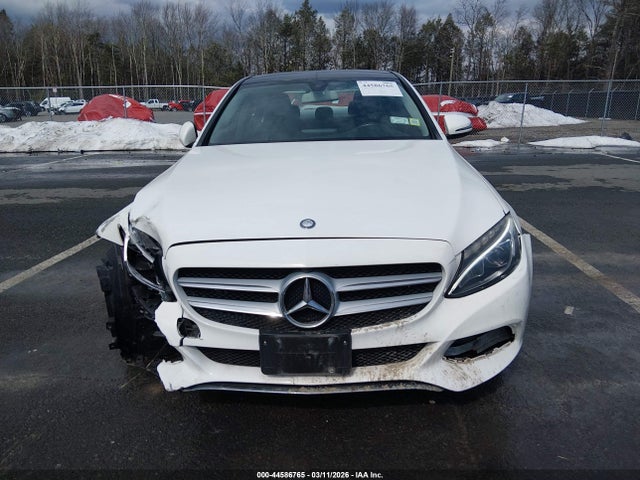 2016 Mercedes-benz C 300 4matic მანქანა იყიდება აუქციონზე, vin: 55SWF4KB6GU098413, აუქციონის ნომერი: 44586765