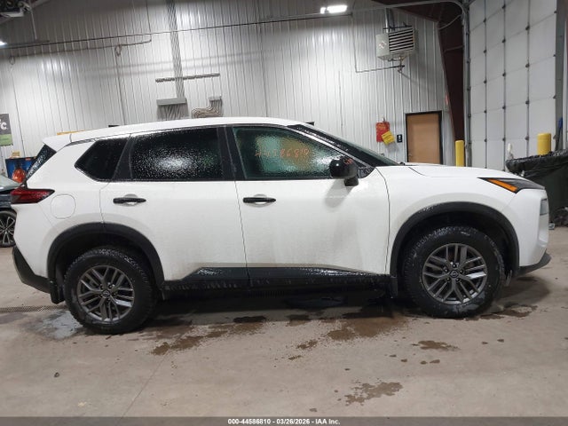 5N1BT3AB6PC837034 Nissan Rogue S Intelligent Awd