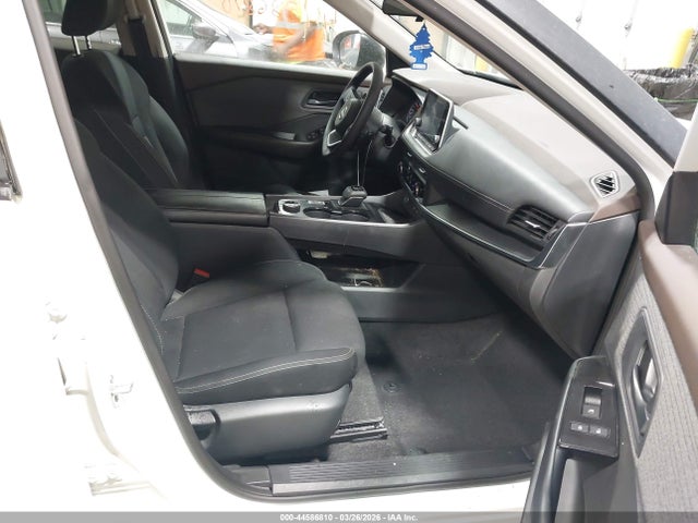 5N1BT3AB6PC837034 Nissan Rogue S Intelligent Awd