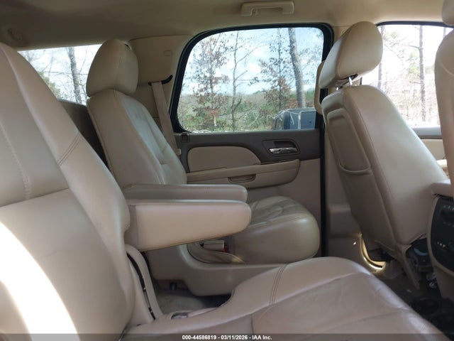 2011 CHEVROLET TAHOE 1GNSCBE07BR126785 Photo 7