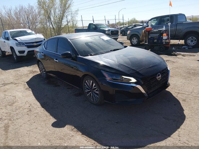 2023 1N4BL4DV2PN366218 main image