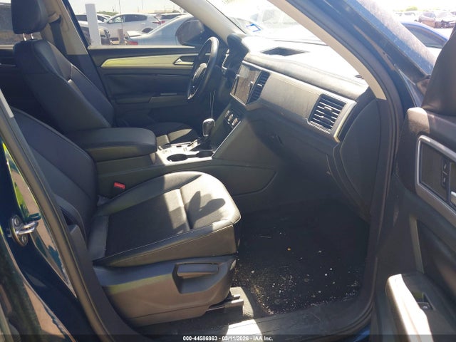 Продажа на аукционе авто 2018 Volkswagen Atlas 3.6l V6 Se, vin: 1V2CR2CA7JC590599, номер лота: 44586863