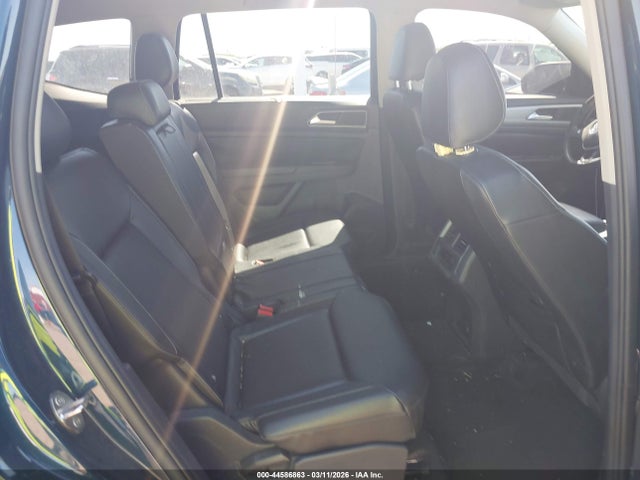 Продажа на аукционе авто 2018 Volkswagen Atlas 3.6l V6 Se, vin: 1V2CR2CA7JC590599, номер лота: 44586863