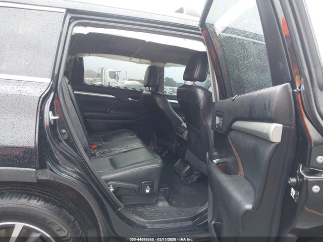 Toyota Highlander Xle 2018 5TDJZRFH1JS524199 Image 8