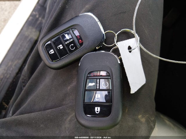 Продажа на аукционе авто 2026 Honda Cr-v Hybrid Awd Sport-l, vin: 7FARS6H82TE036023, номер лота: 44586898
