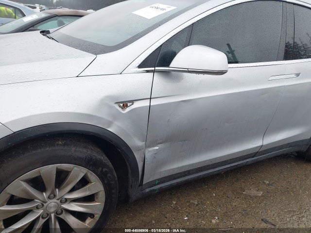 44586906 :رقم المزاد ، 5YJXCBE2XGF005116 vin ، 2016 Tesla Model X 60d/70d/75d/90d/p100d مزاد بيع