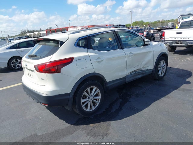 2017 NISSAN ROGUE SPORT JN1BJ1CP1HW011427 Photo 3