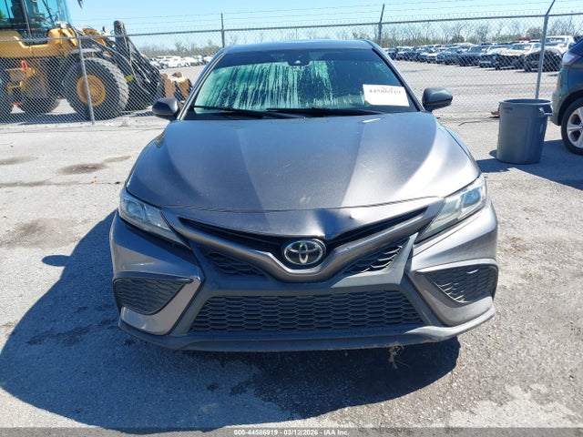 2021 Toyota Camry Se მანქანა იყიდება აუქციონზე, vin: 4T1G11AK9MU529720, აუქციონის ნომერი: 44586919