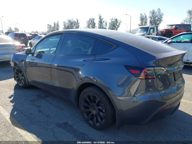 2023 TESLA MODEL Y 7SAYGDEE9PF621844 Photo 2