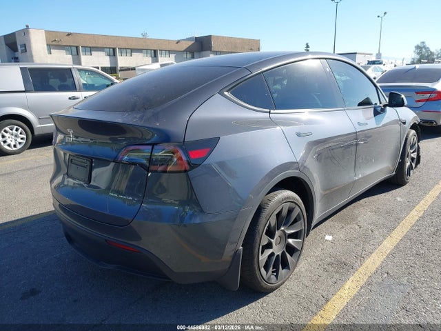 2023 TESLA MODEL Y 7SAYGDEE9PF621844 Photo 3